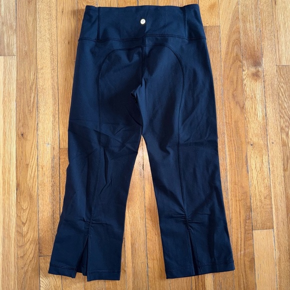 LULULEMON Black Crop Split Hem Leggings size 6 - Picture 3 of 5